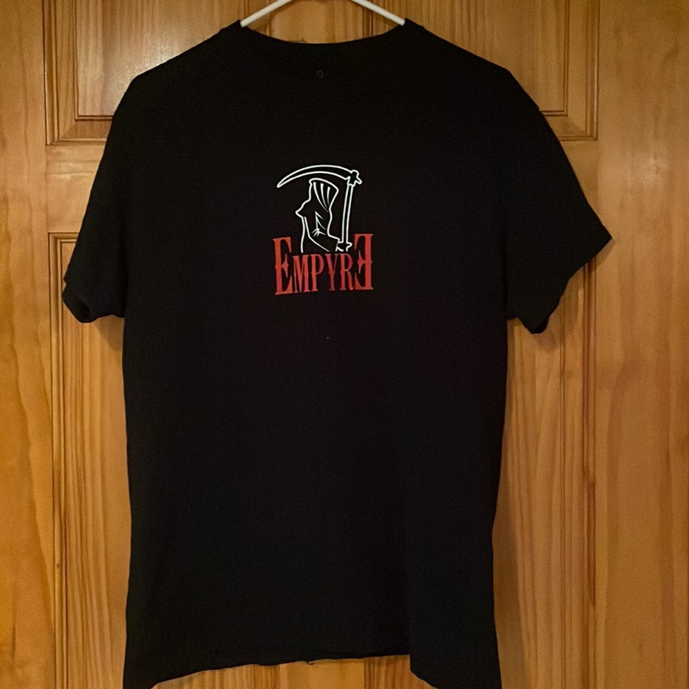 Medium Empyre Graphic Tee